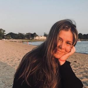 Meet your Posher, Valentina